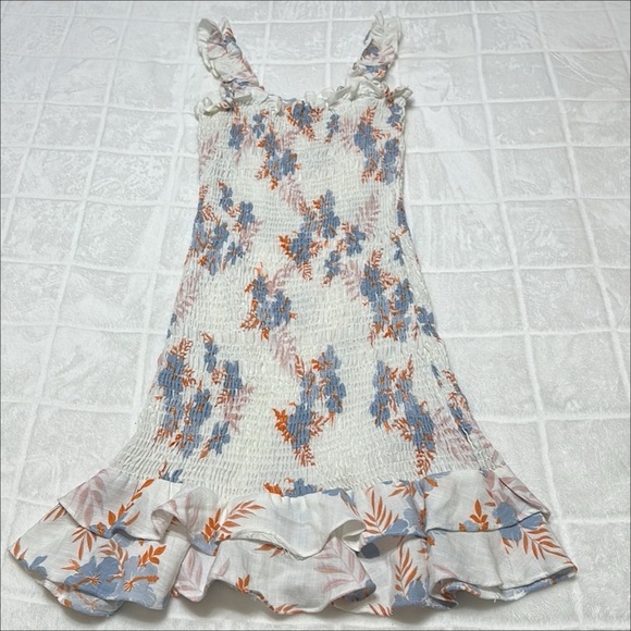 Karlie Dresses & Skirts - Karlie White and Blue Floral Smocked Stretch Women’s Ruffle Dress, Size Small